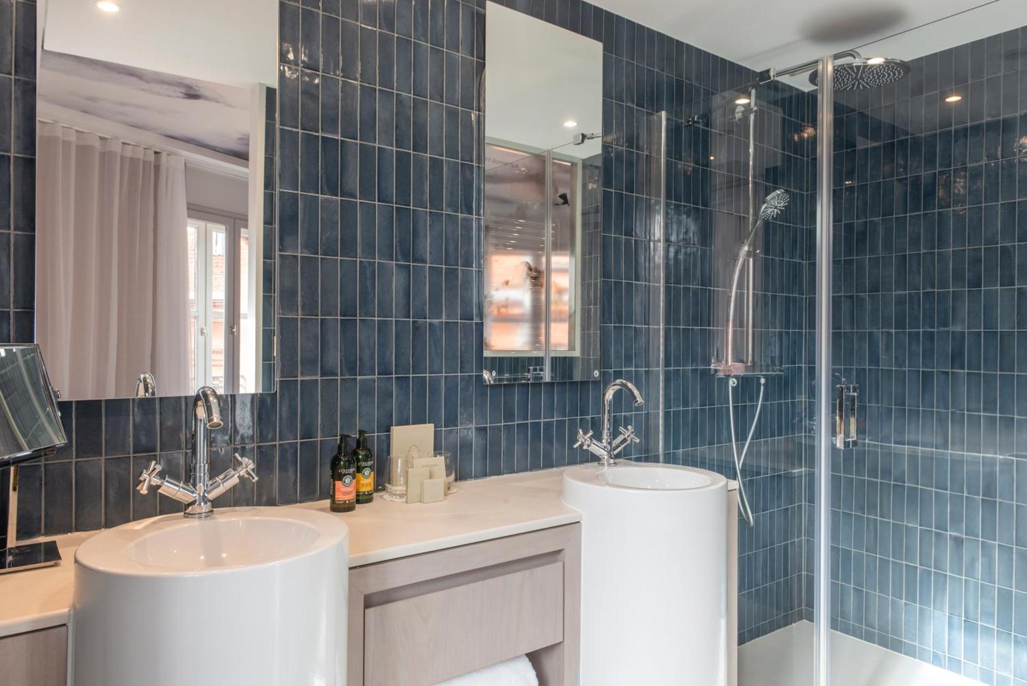 Suite Capitole,1742626662:JPEG